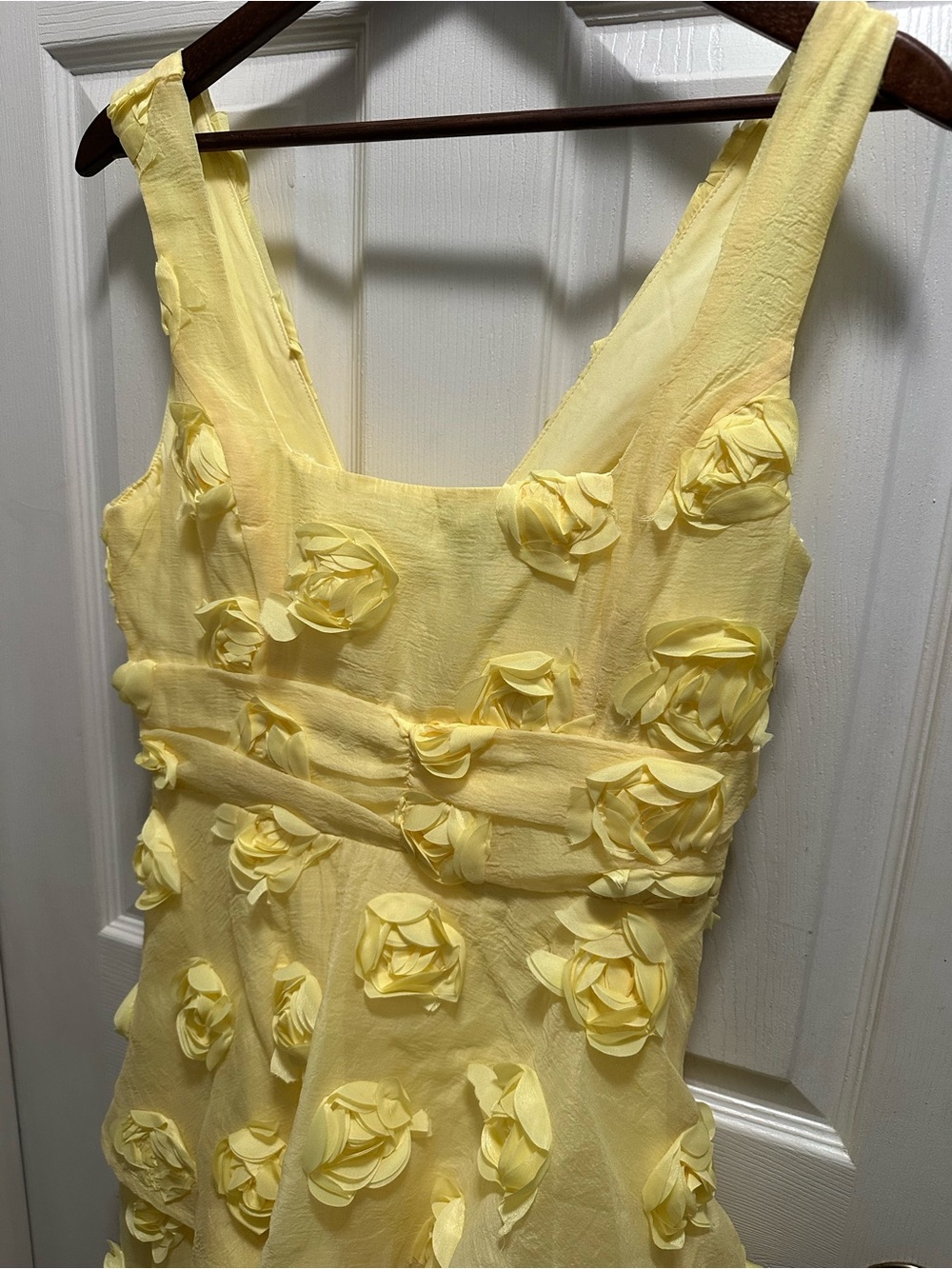 Lulu's Yellow Floral Appliqué Tiered Midi Dress - Picture 5 of 6